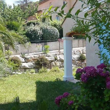 Holiday Home Parc Du Vieil Castel Les Issambres